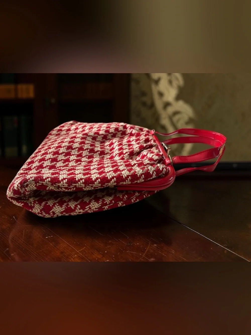 Vintage Minaret USA Red Cream Woven Houndstooth Frame Handbag Purse